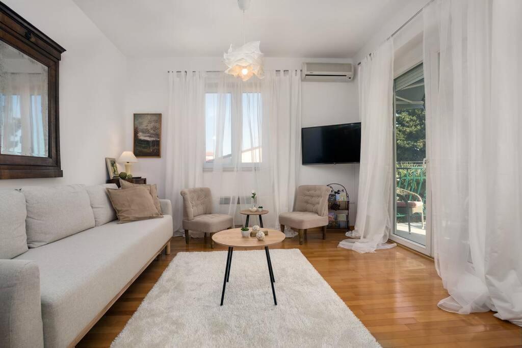Duplex + Garage Apartment Rovinj Exterior foto