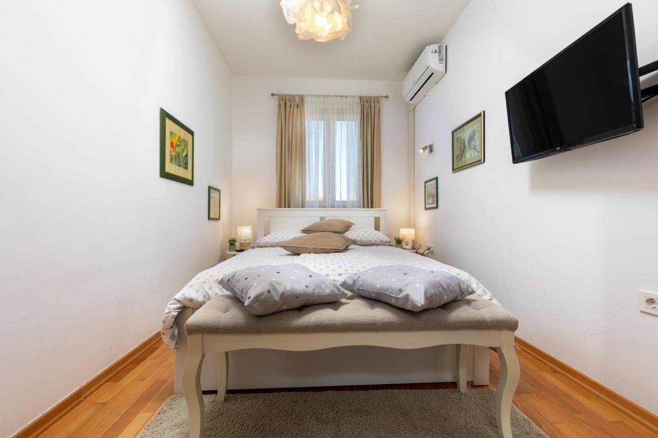 Duplex + Garage Apartment Rovinj Exterior foto