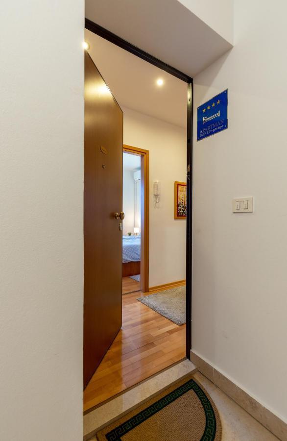 Duplex + Garage Apartment Rovinj Exterior foto