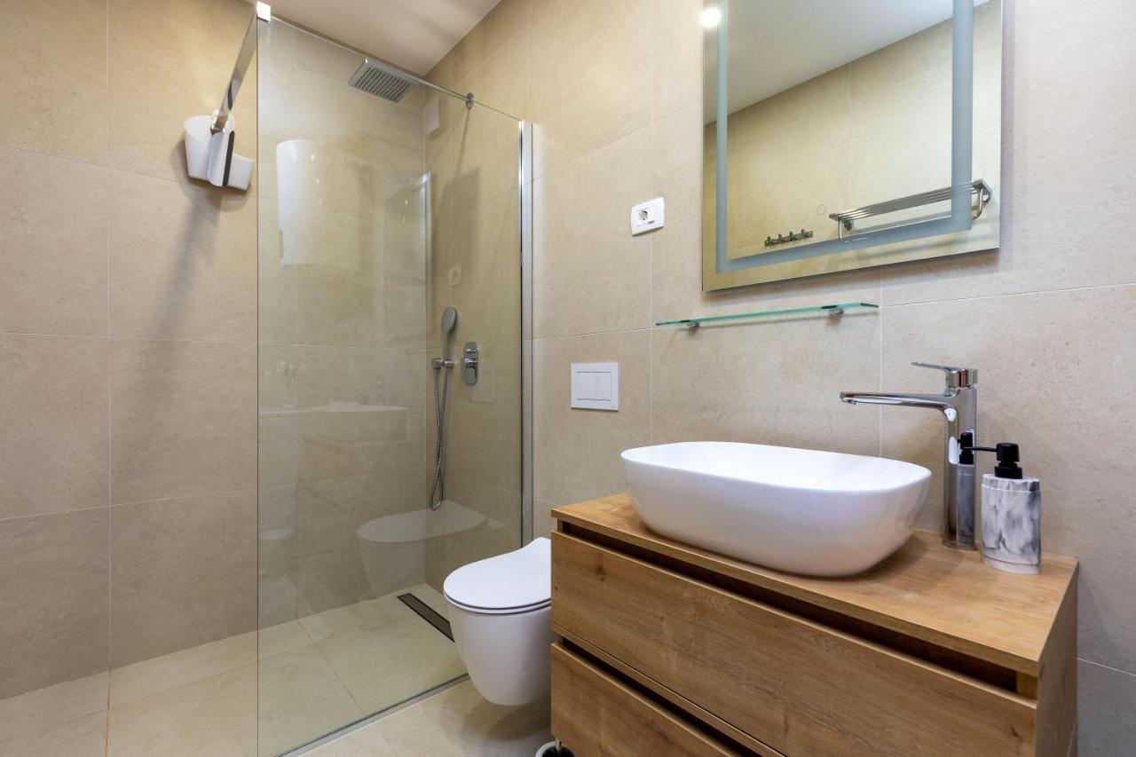 Duplex + Garage Apartment Rovinj Exterior foto